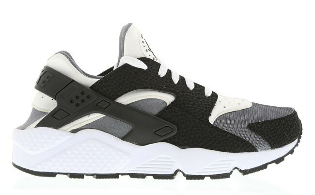 Basket Nike Air Huarache Femme Noir Blanc Et Platine Pur
