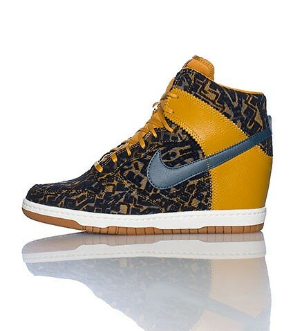 Nike Dunk Sky High (Haute) Print Chaussure Femme Code de Style: 585560700 Gamboge / Gris Ardoise / Noir