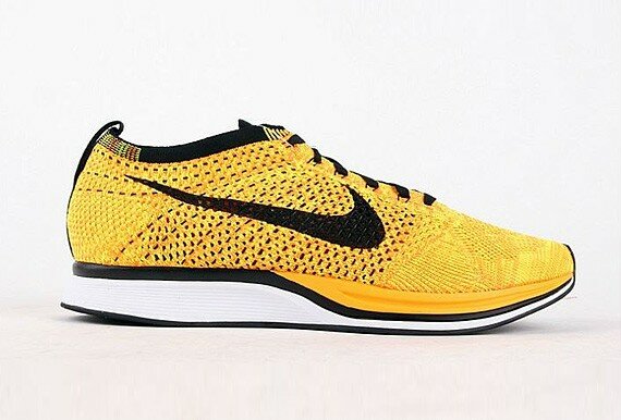 Chaussures de Running Nike Flyknit Racer Homme Jaune Blanc Noir