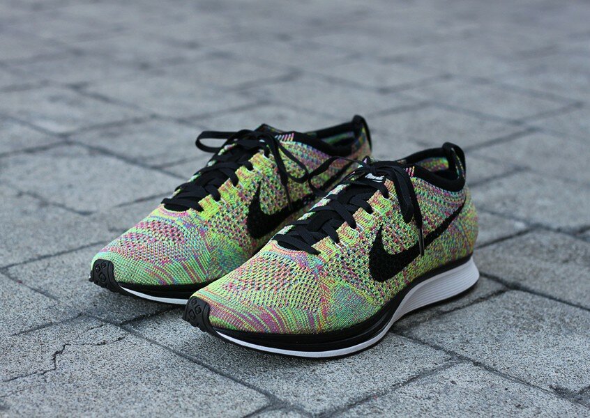 Nike Flyknit Racer Multicolore Chaussure de Course Homme Turquoise Fluo Rose Noire
